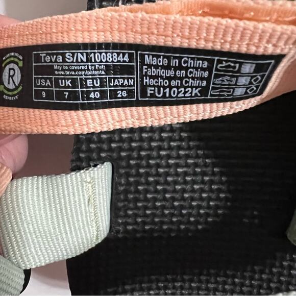 TEVA Flatform Universal Sandals - Sherbet Size 9 - Picture 14 of 14